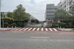 湖南天長置業(yè)有限責任公司對原湖南鈴本環(huán)?？萍加邢薰緢龅毓_招租公告